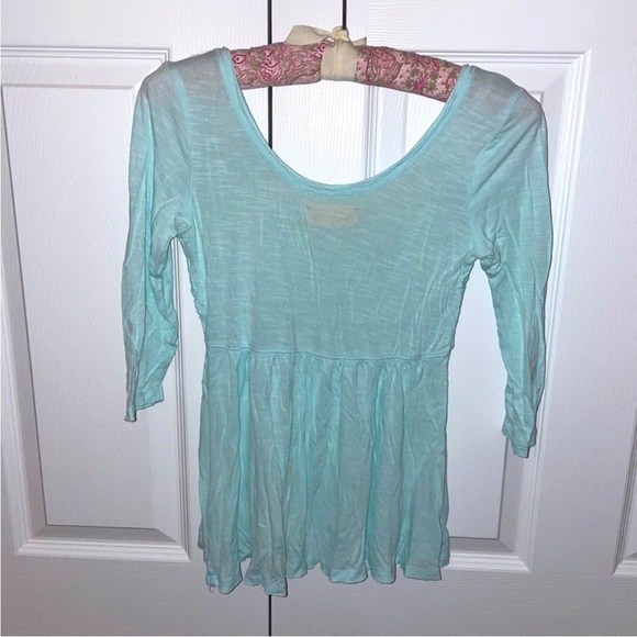 Hollister Babydoll style blouse - Picture 3 of 3